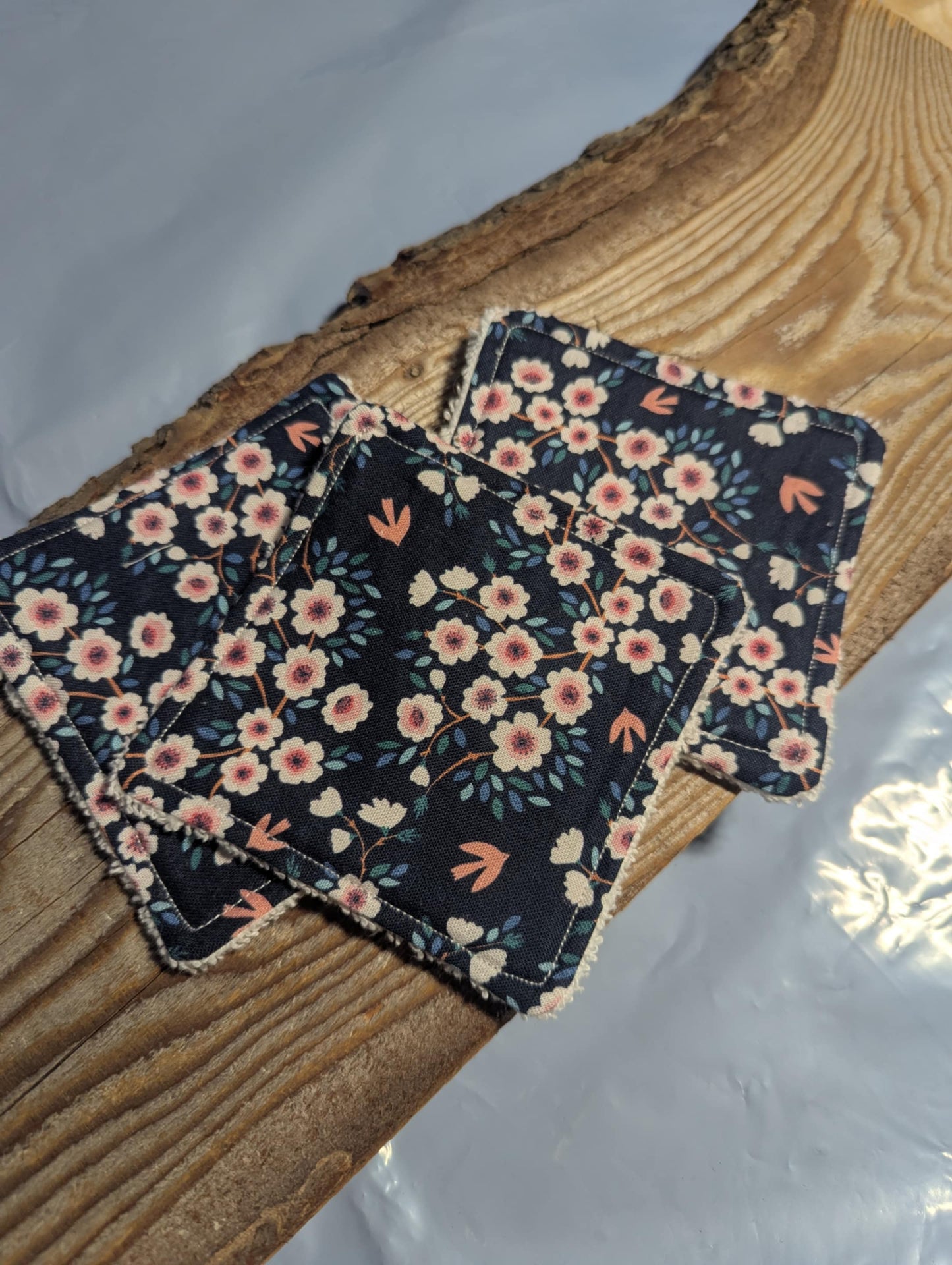 Lingettes démaquillantes, fleurs